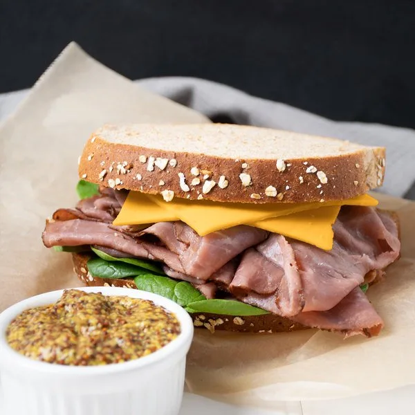 Roast Beef & American Cheese